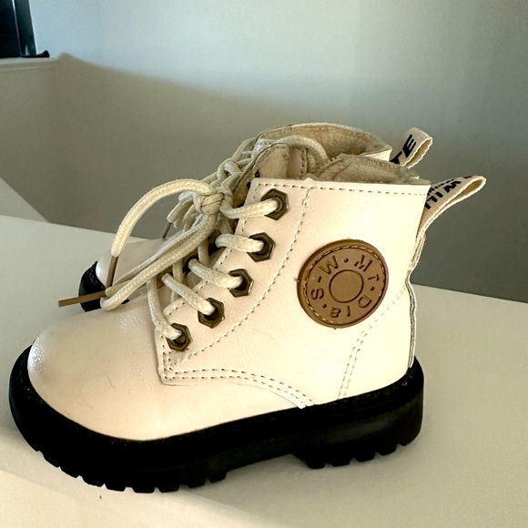 Combat Boots for Kids Toddler size 21 - Picture 1 of 3